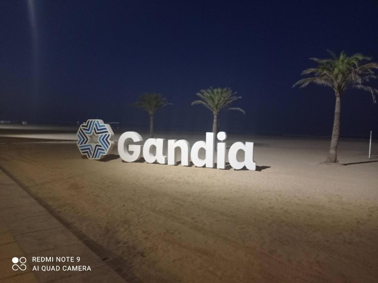 Manila Solo Familias Serviplaya Gandia Luaran gambar