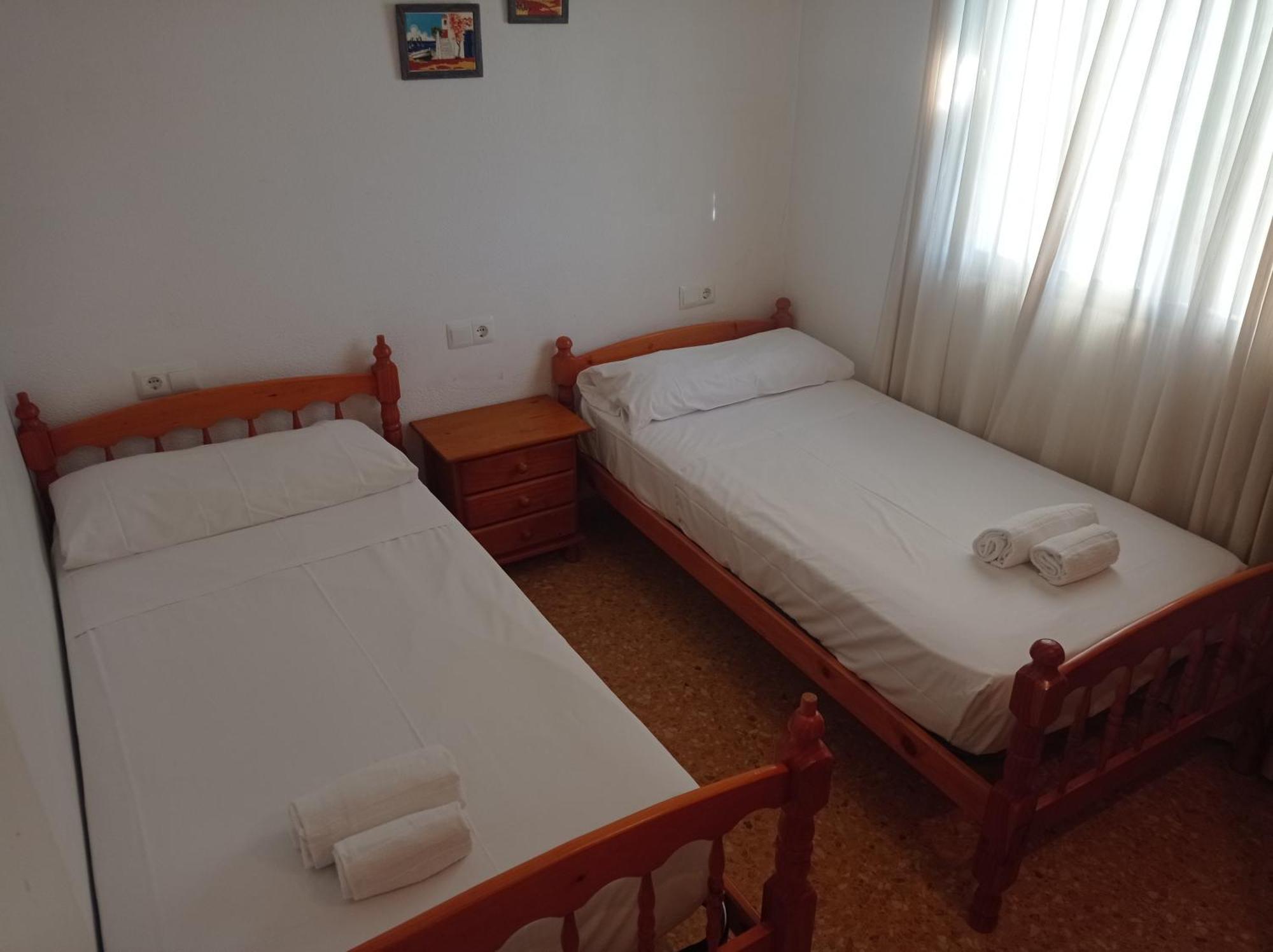 Manila Solo Familias Serviplaya Gandia Luaran gambar