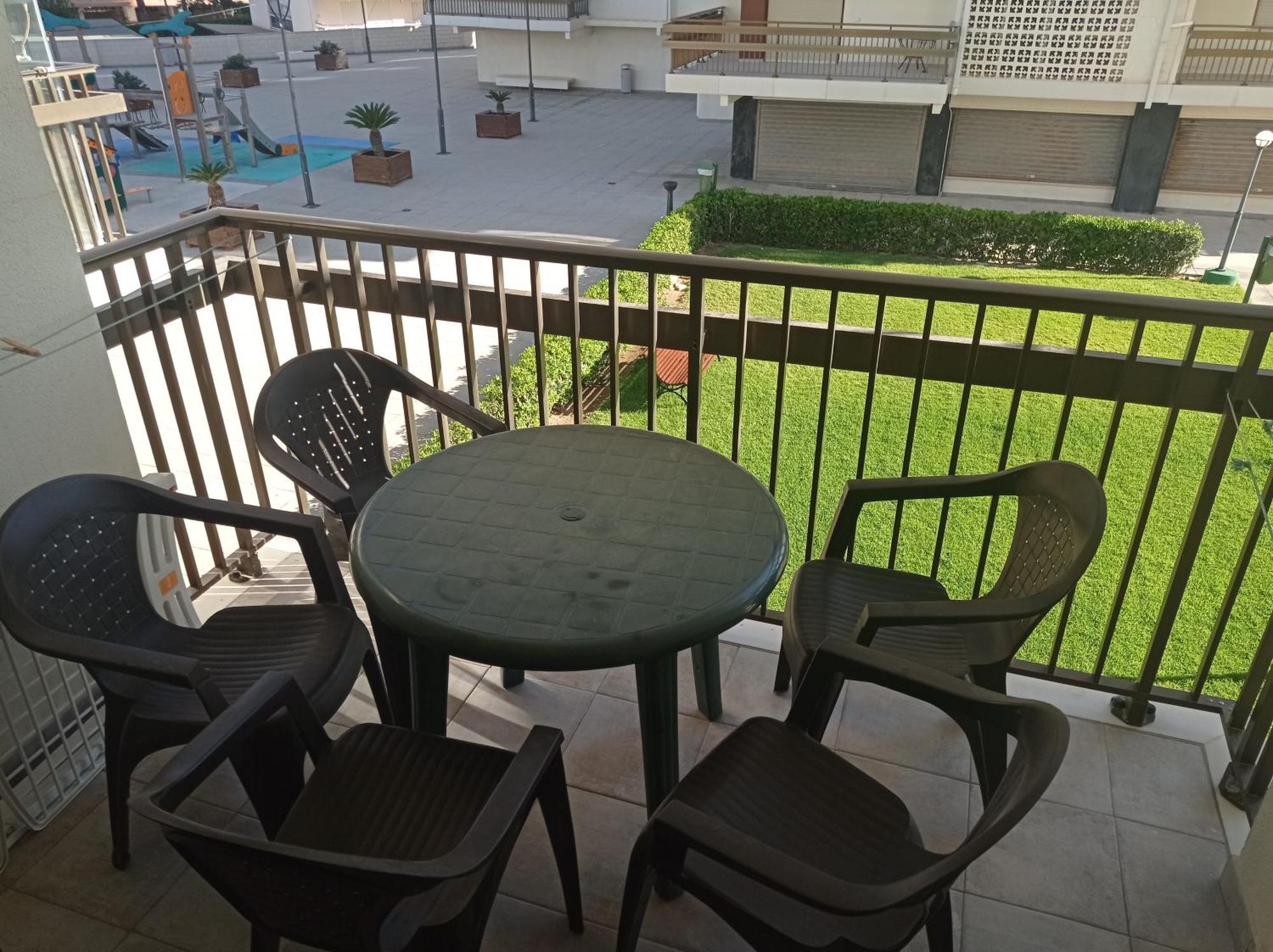 Manila Solo Familias Serviplaya Gandia Luaran gambar