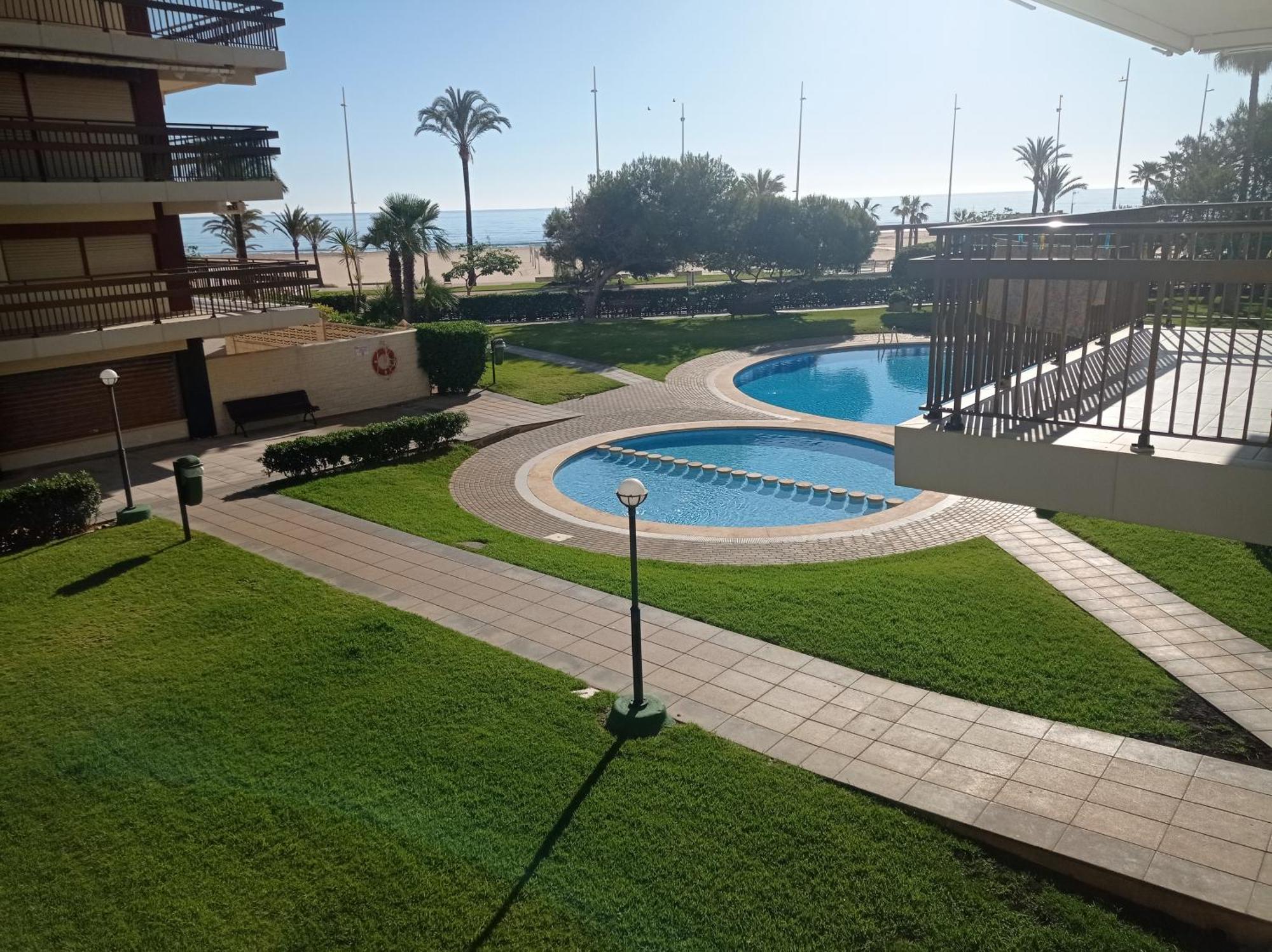 Manila Solo Familias Serviplaya Gandia Luaran gambar
